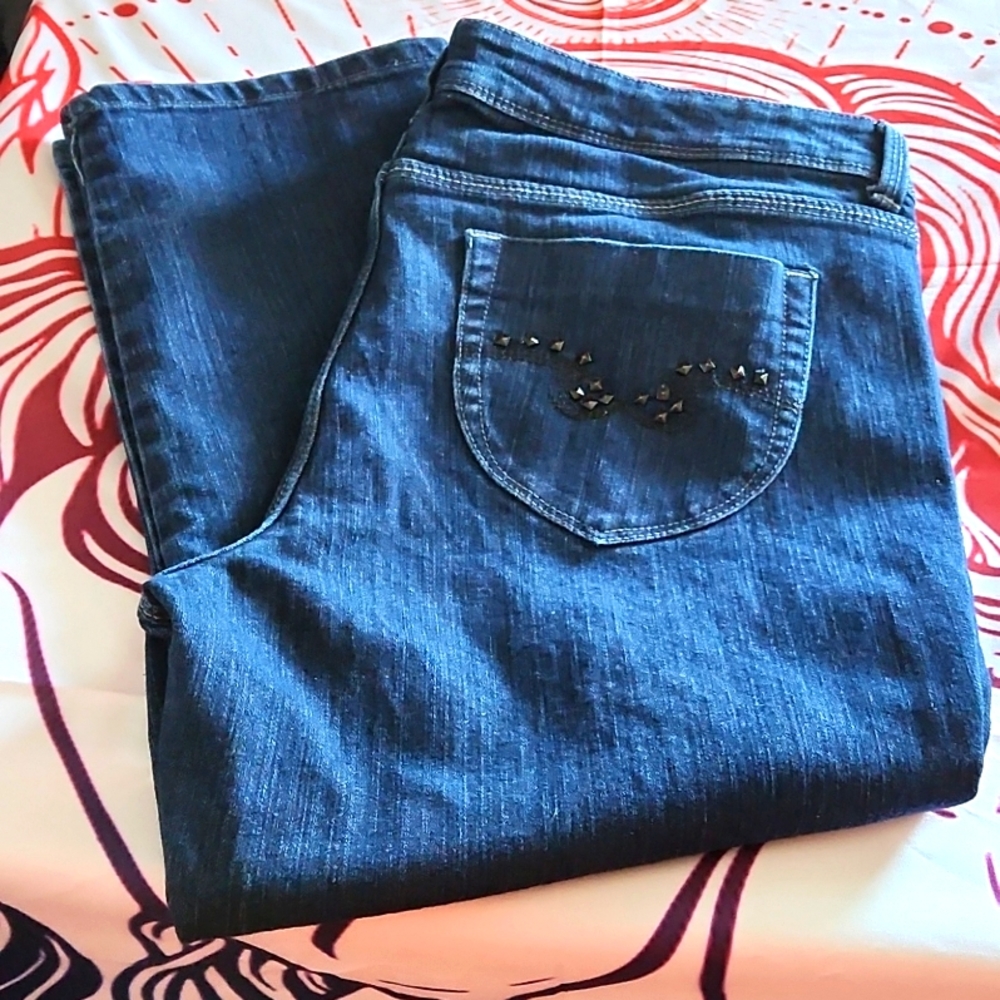 Jordache Cropped *Sz 14*Jeans worn 1 time. *Excellent Condition* Med Rise - Picture 1 of 10